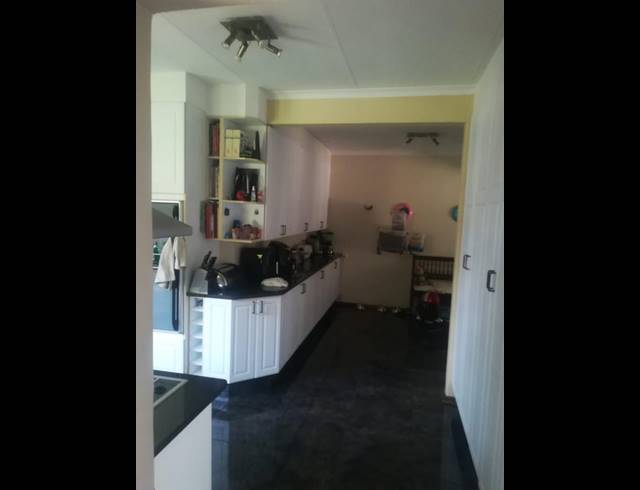 3 BEDROOM HOUSE FOR SALE IN EDEN GLEN